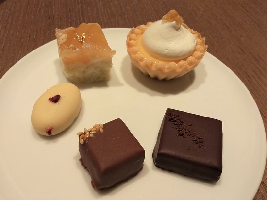 チョコレートとデザート インターコンチネンタル横浜pier8