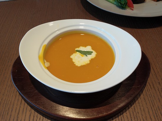 朝食スープ インターコンチネンタル横浜pier8