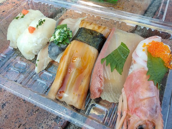 唐戸市場 湊商店の寿司
