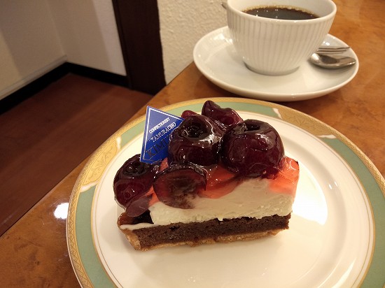 田村町木村屋 ランチ ブログ 売り切れ御免のバナナケーキが人気