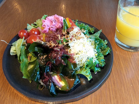 キャロル 五反田 ランチ サラダバー付きカフェ バーの穴場スポット