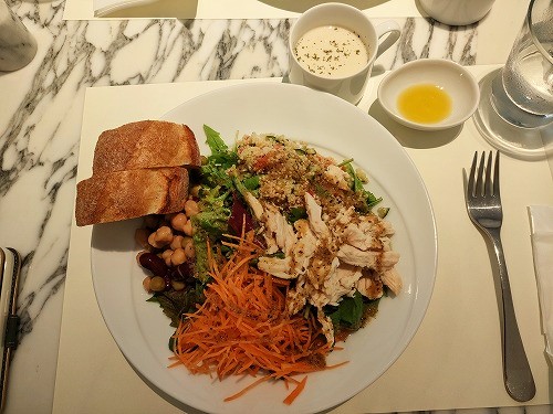 starjewelrycafe_menu_salad_chicken_quinoa