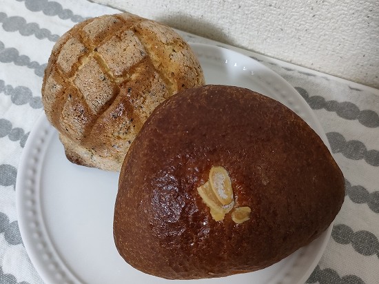 cream_melon_bread