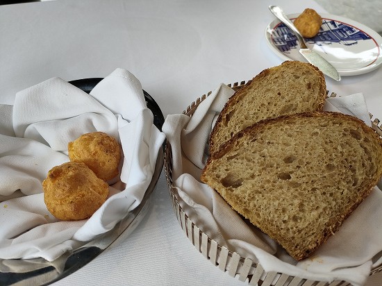 bread_cheeseball_benoit_kyoto_lunch