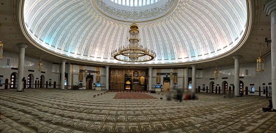 inside_new_mosque_brunei