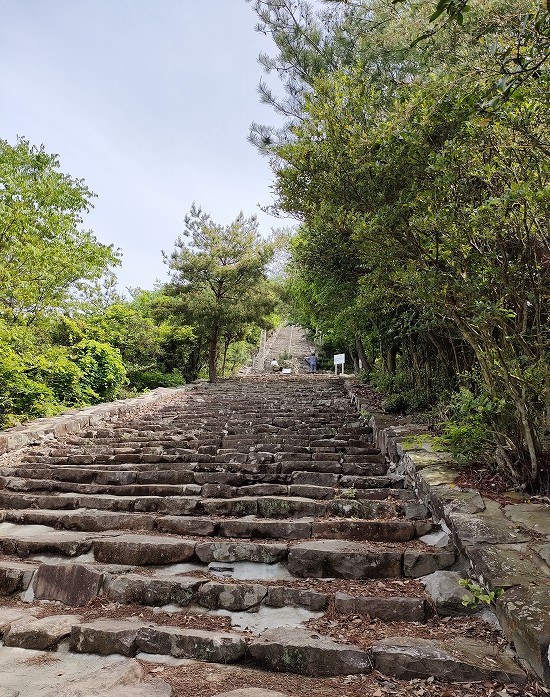 steps_to_takaya_shrine