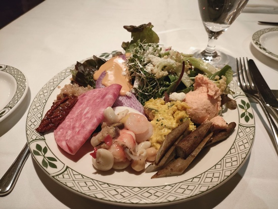 buffet_lawrys_ebisu