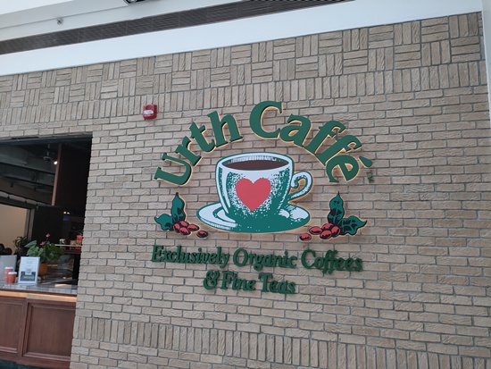 urth_cafe