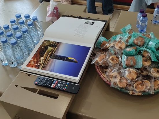 water_snacks_scientific_gift_organization