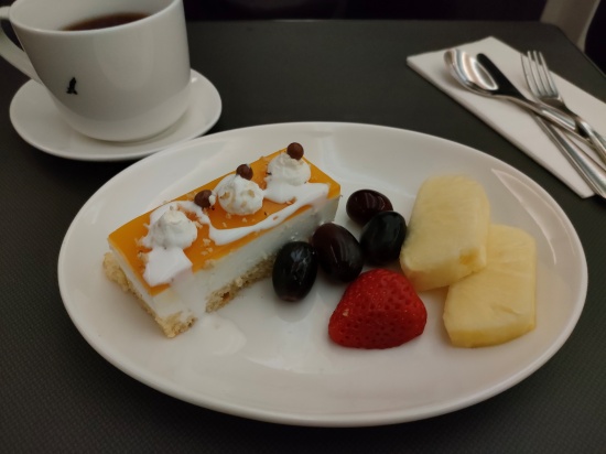 gulfair_business_dinner_dessert