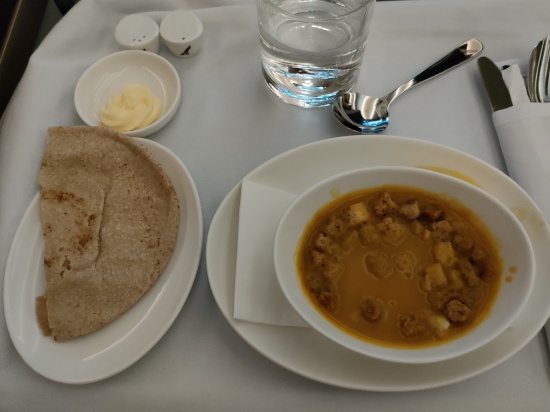 gulfair_business_dinner_thai_pumpkin_soup