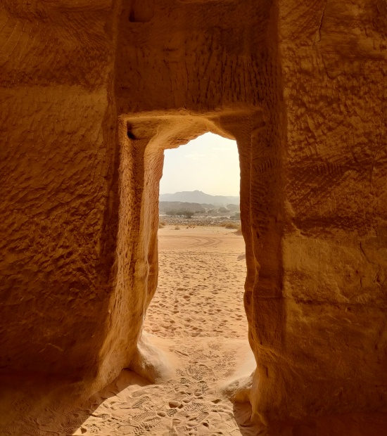 jabal_alBanat_door