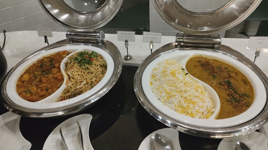 pasta_curry_bahrain__internationalairport_gulfairbusiness_lounge