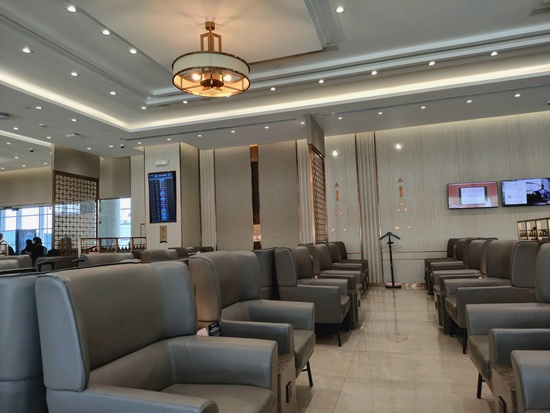 sofaseats_hayyaku_lounge_king_khalid_international_airport