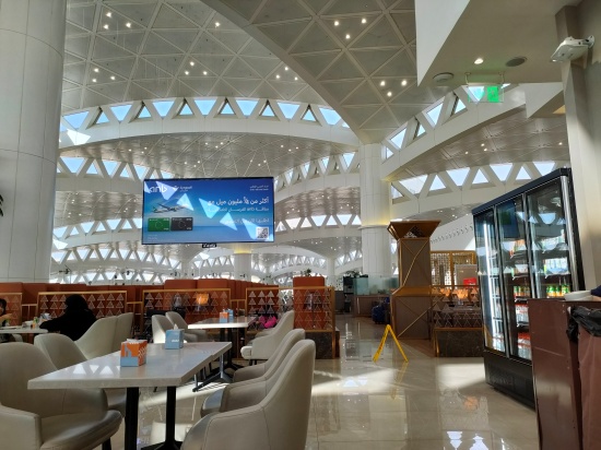 sofa_hayyaku_lounge_king_khalid_international_airportT3