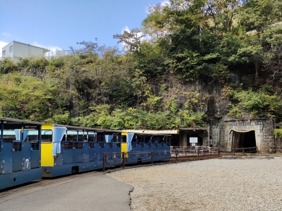 ashio_copper_mine_trolly