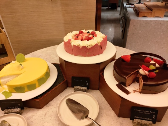 portman_ritz_cordilals_cakes