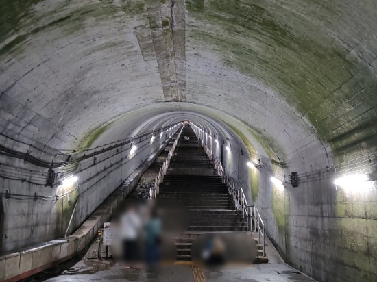 doai_station_steps_nobori