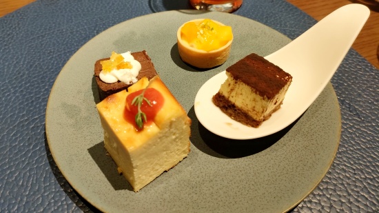 indigo_gallery11_lunch_dessert