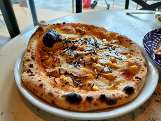 landA_pizza_teriyaki_chicken