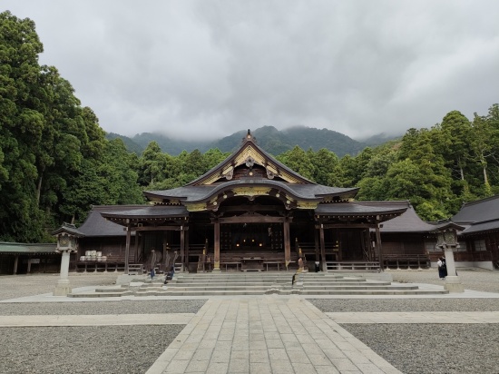 yahiko_shrine_honden