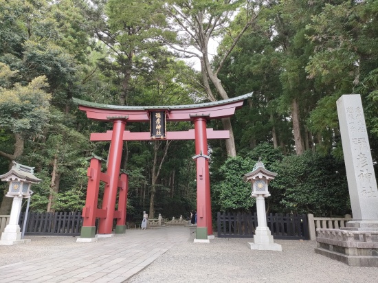yahiko_shrine_toriigate