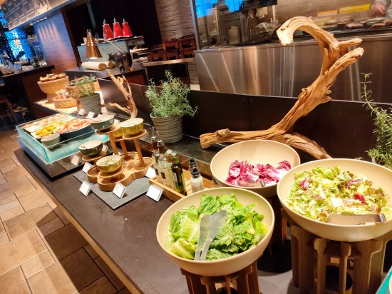 ana_inter_steakhouse_buffet