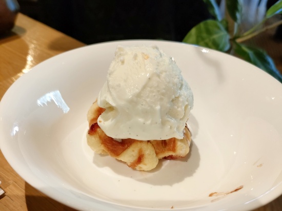 cedar-chophouse_icecream
