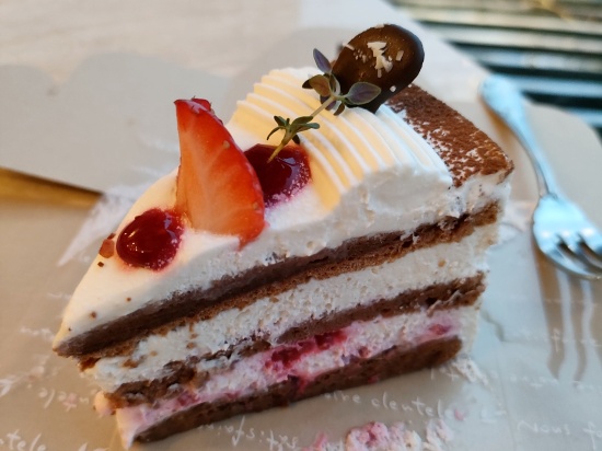 cafe_marche_raspberry_rarecheese