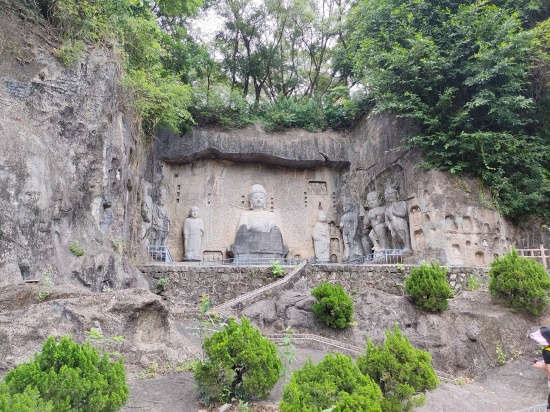 longmen_grottoes_henan_