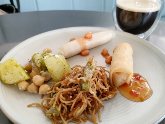 hk_airport_kyra_lounge2
