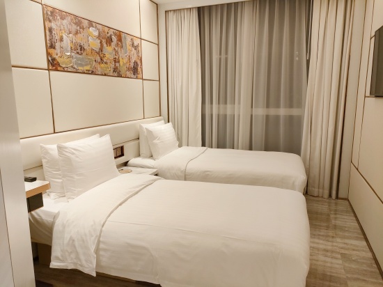 regala_skycity_tiwnbed