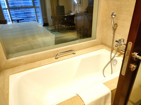 sheraton_futian_bathroom