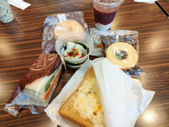 breakfast_tullys