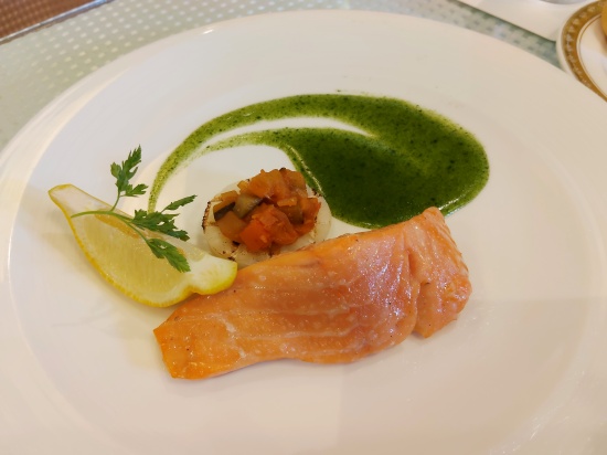 tobu_utsunomiya_hotel_lunch_salmon